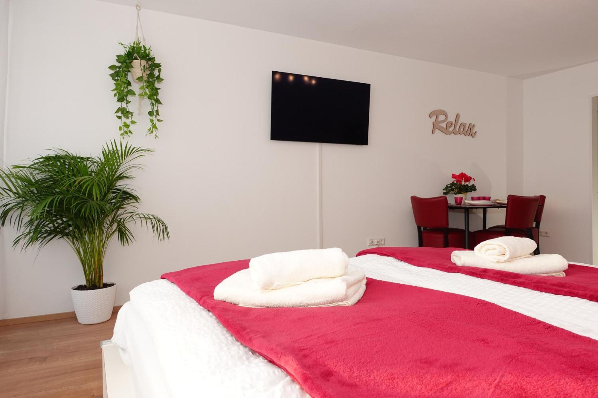 Relax-Red Mit Pool Und Sauna Scheidegg Buitenkant foto